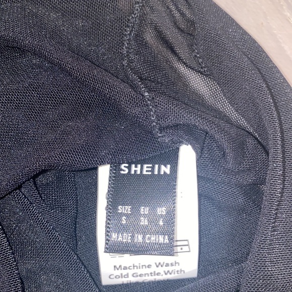 Open back cover up (two separate ones) - Picture 8 of 8